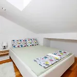 In 50553 Apartment *
