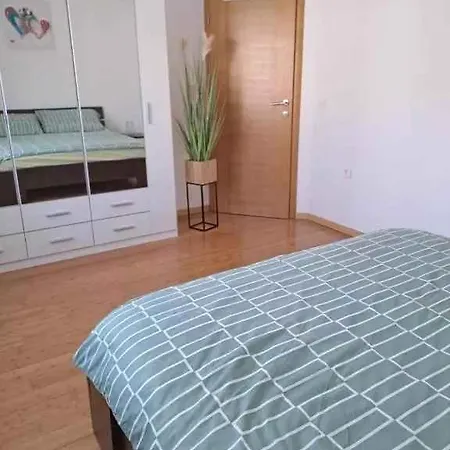 In 50553 Apartament