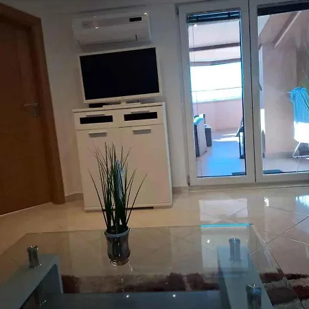 Apartament In 50553