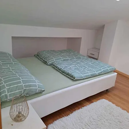 In 50553 Apartament