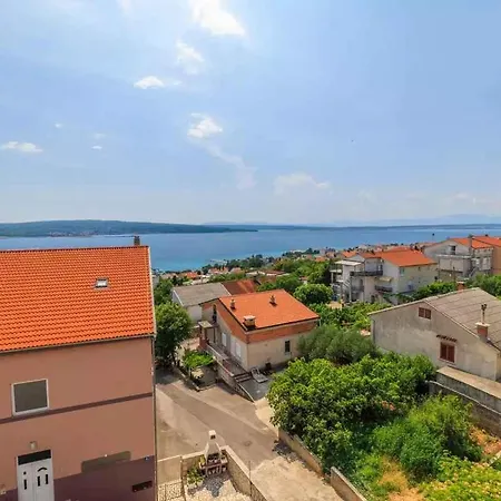 Apartman In 50553
