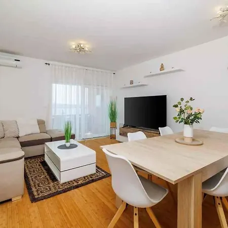 Apartament In 50553 Crikvenica