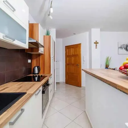 Apartman In 50553 Crikvenica