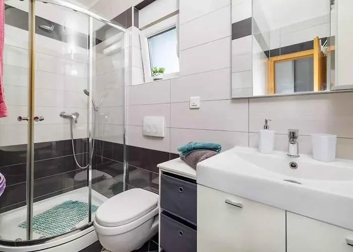 In 50553 Apartman *