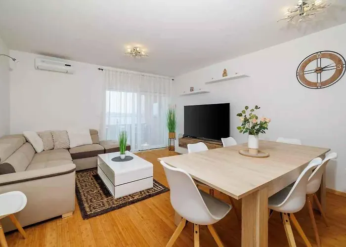 Apartman In 50553 Crikvenica